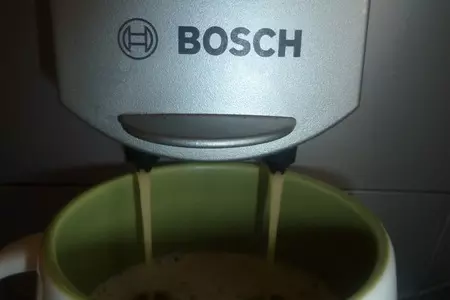 Домашний торт " шоко-груша" с консервированными грушами, шоколадом и орехами: шаг 8