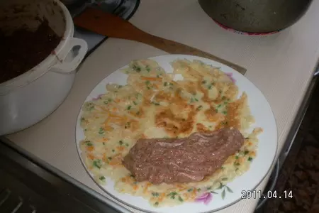 Омлетный блинчик с мясом: шаг 5