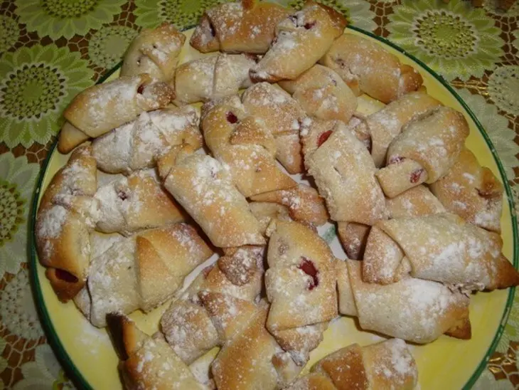 Постные рогалики на яблочном соке: шаг 6