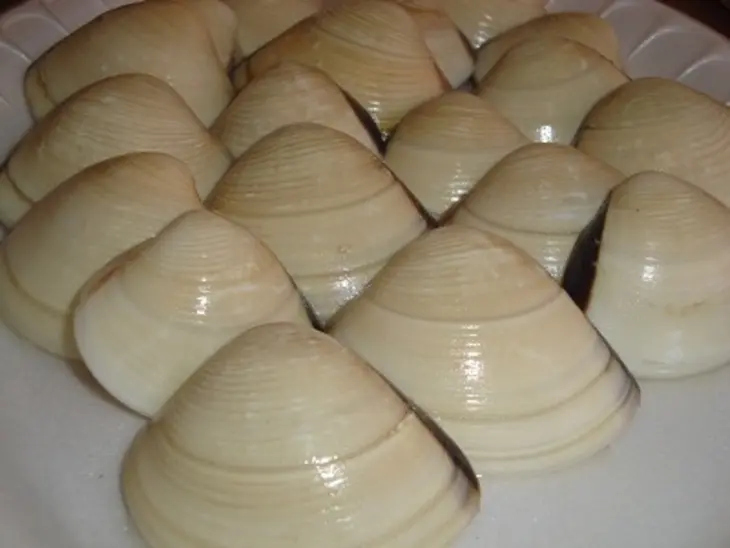 Охлаждённая похлёбка с моллюсками и картошкой: шаг 1