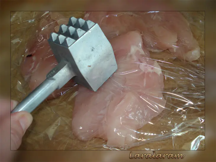 Куриные рулетики с начинкой из сухофруктов - "нектар и амброзия": шаг 2
