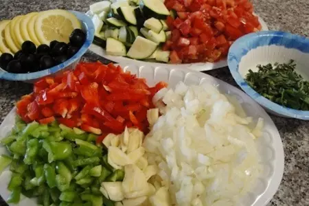 Тунец запечённый с овощами: шаг 3