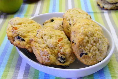Булочки с грушей и сухофруктами, для воскресного завтрака. быстро и очень вкусно!: шаг 1