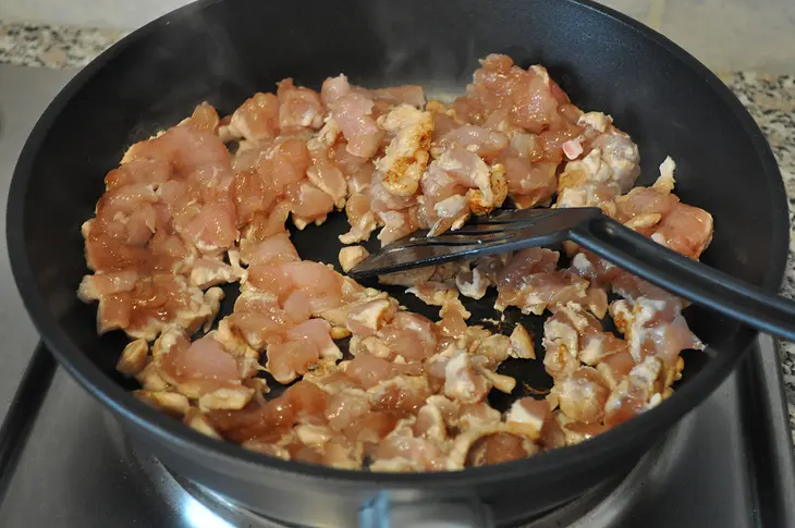 Восточный весенний салат с курицей: шаг 4