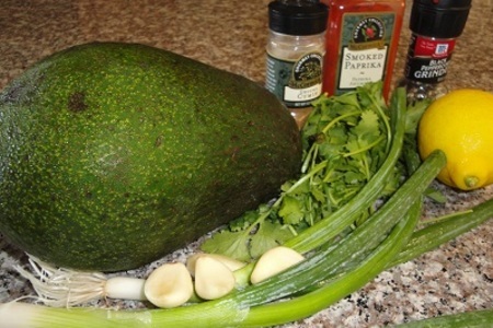 Охлаждённый суп с авокадо и тмином: шаг 1