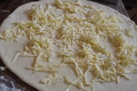 Пасхальный венок с орехами и сухофруктами: шаг 2