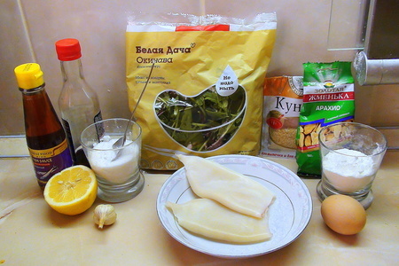 Салат «окинава» с темпурой и кунжутом под рыбным соусом.: шаг 1