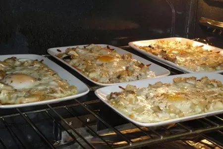 Запечённая яичница с грибами: шаг 5