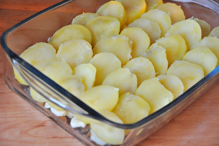 Сливочно - сырррная запеканка с грибами и картофелем.: шаг 4