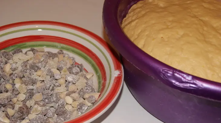 Пасхальный сдобный кулич: шаг 2