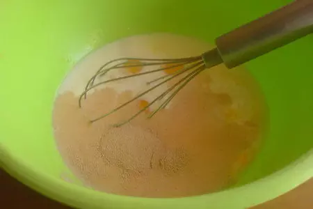 Кулич с шоколадным кремом: шаг 2
