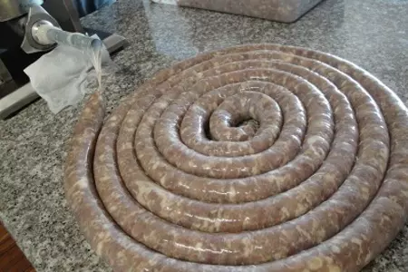 Свежие колбаски для жарки: шаг 3
