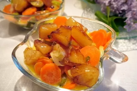 Теплый морковный салат с пикантным ананасом: шаг 6