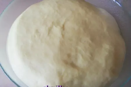 Рогалики с вишнёвой прослойкой: шаг 2