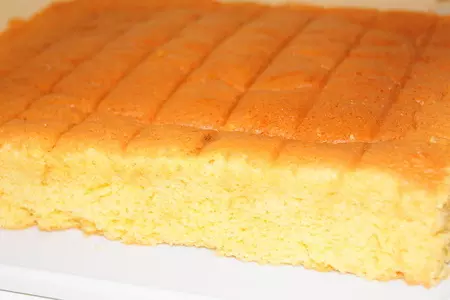 Японский  хлопковый бисквит+заварной клубничный крем: шаг 8