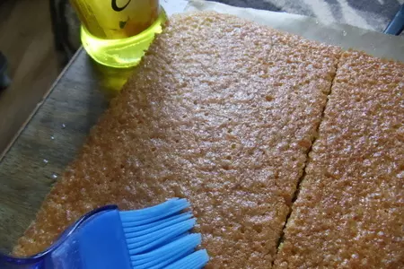 Нежные лимонные пирожные с кремом из кураги: шаг 2