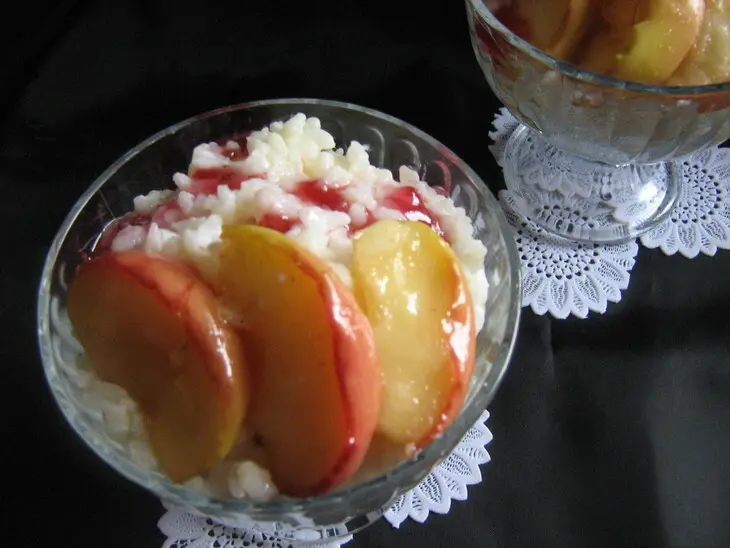 Сливочная рисовая каша с яблоками: шаг 6
