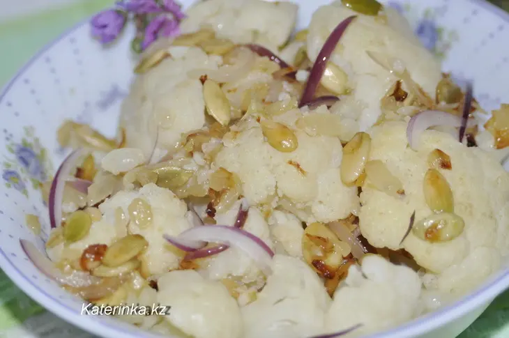 Цветная капуста с тыквенными семечками и орешками: шаг 5