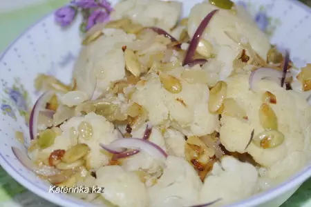 Цветная капуста с тыквенными семечками и орешками: шаг 5