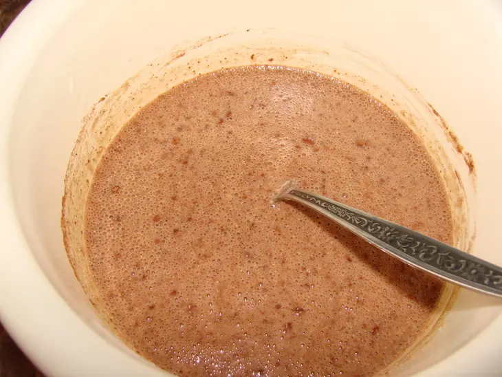 Шоколадный манник с карамельными яблоками: шаг 4