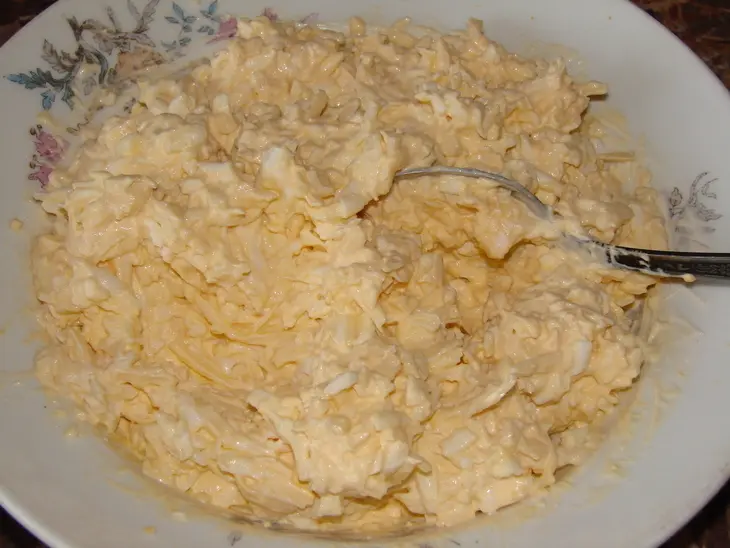 Салат ,луковый с фаршем,: шаг 8