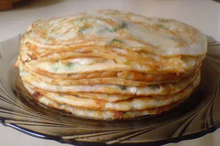 Творожные блины с луком и зеленью: шаг 8