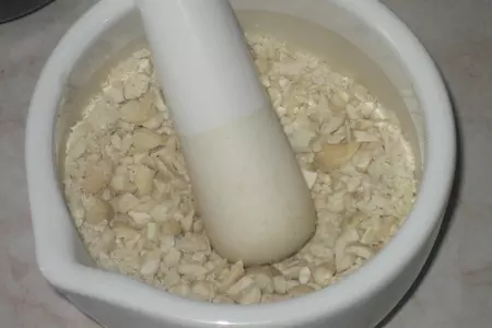 Печенье сo сгущенным молоком,орехами и шоколадом: шаг 4