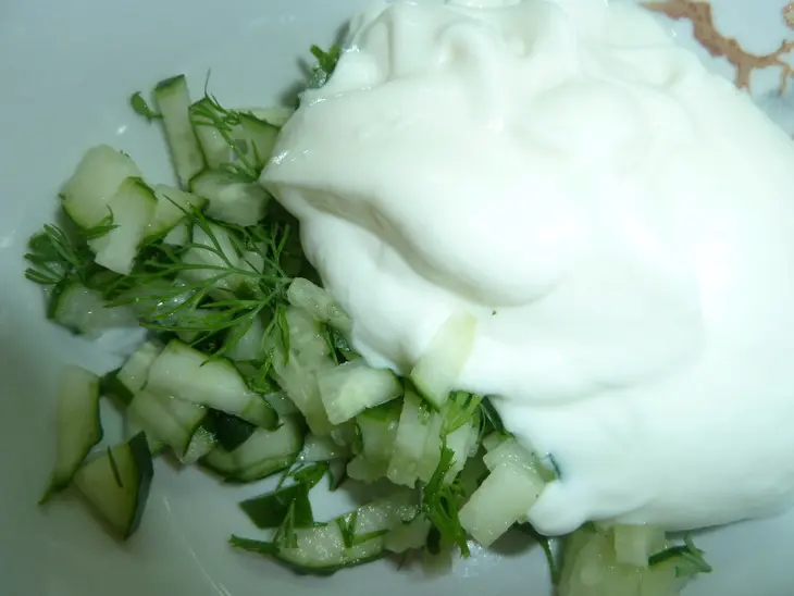 Рыбные шашлычки в йогуртовом маринаде ( любителям и нелюбителям рыбы рекомендуется): шаг 7