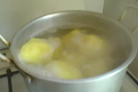 Картофельные зразы с зелёным луком: шаг 1