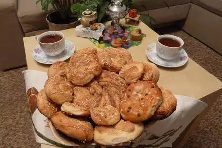 Крендель праздничный(от мухи-цокотухи): шаг 13