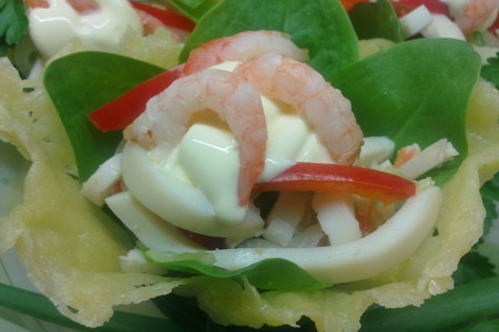 Салат морской в сырных корзиночках: шаг 10