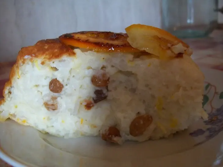 Творожно-рисовая запеканка с изюмом и апельсином по рецепту кутовой ирины: шаг 1