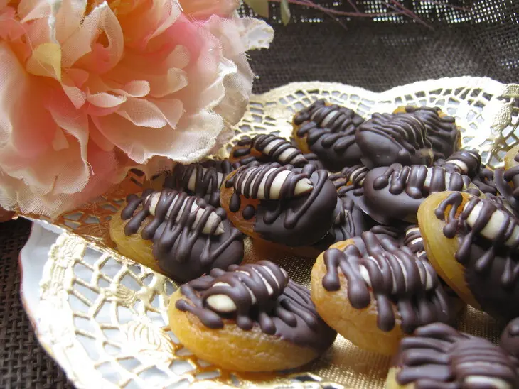 Курага с миндалём в шоколаде (apricot chocolates).: шаг 5