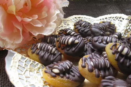 Курага с миндалём в шоколаде (apricot chocolates).: шаг 5