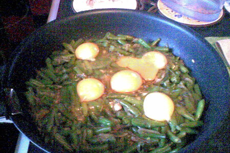 Зеленая фасоль в яйце: шаг 2