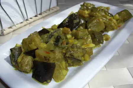Карри из баклажанов: шаг 1