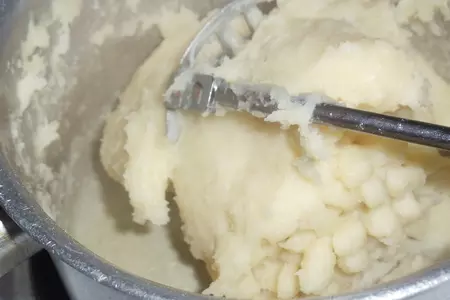 Заварные пирожное с клубникой и сливочно-шоколадным кремом  для самой самой ....: шаг 1