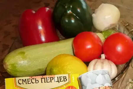 Филе морского языка с овощами, приготовленное в фольге на пару: шаг 2