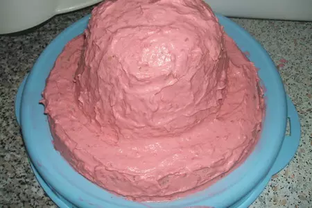 Торт шляпка с сюрпризом: шаг 3