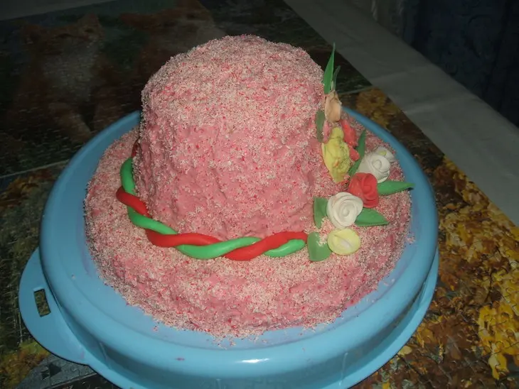 Торт шляпка с сюрпризом: шаг 5