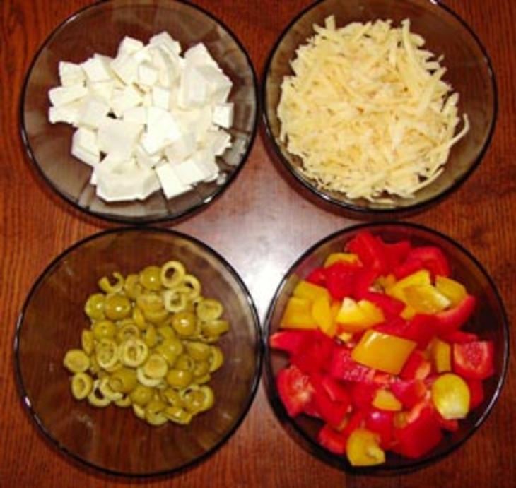 Маффины с паприкой, оливками и сыром: шаг 2