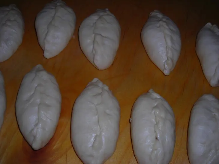 Жареные пирожки с картошкой и печёнкой: шаг 3