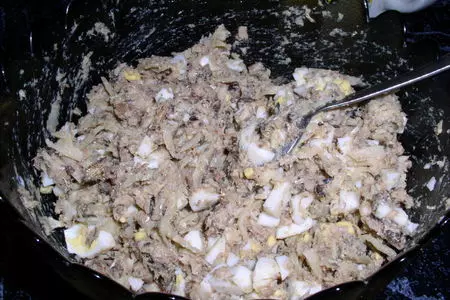 Картофельные пирожки со шпротами: шаг 2