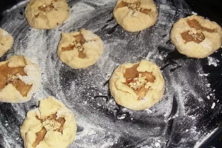 Творожные печенье  с яблоками, корицей и орехами: шаг 6