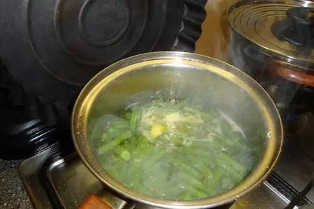 Соус с лососем и грибами к спагетти: шаг 1