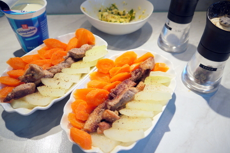 Гратен с кольраби, морковью и лимонно-базиликовым маслом: шаг 3