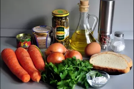 Рулеты из говядины с каперсами и соусом: шаг 2