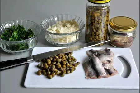 Рулеты из говядины с каперсами и соусом: шаг 4