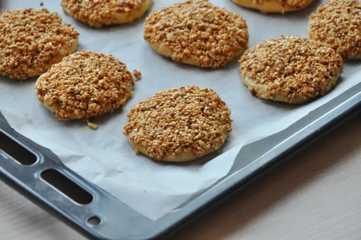 Баразек - арабское печенье с медом и кунжутом: шаг 8