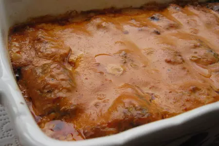 Рулетики мясные с начинкой "лявянги" запечённые в сливочно-томатной заливке..: шаг 8